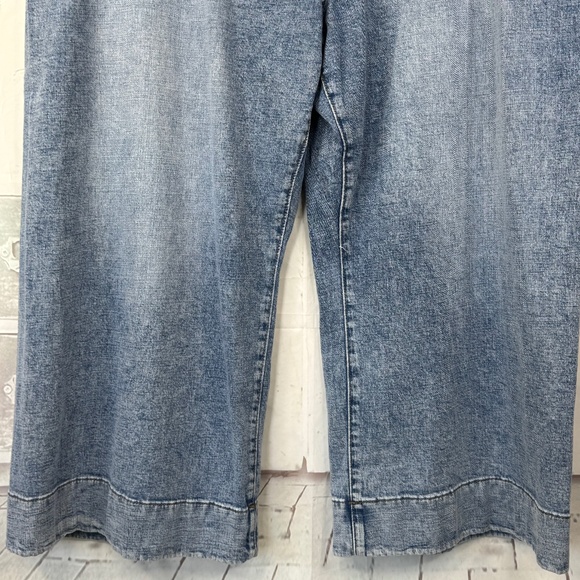 LC Lauren Conrad Womens Super High Rise Wide Leg Crop Denim Jeans Plus 26W NEW - Picture 7 of 15